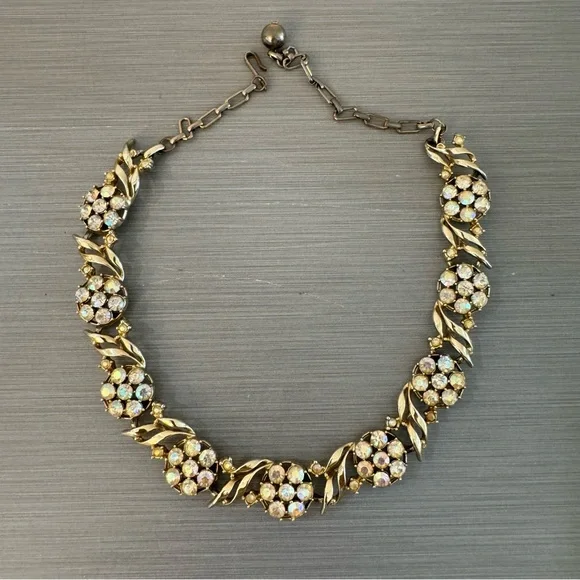 Vintage Aurora Borealis Crystal Choker Gold Tone 1950s Style - Picture 9 of 10
